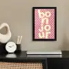 Bonjour - Stippen - Roze- Geel fotolijst zwart zonder passe partout klein -sfeer1