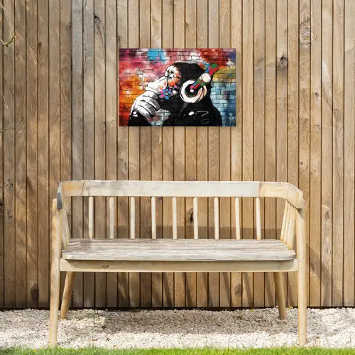 Aap met Koptelefoon Tuinposter op houten frame 2 cm dik klein -sfeer4