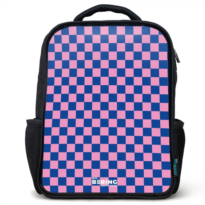 Blokjes - Blauw - Roze Rugzak - Zwart middel -3d