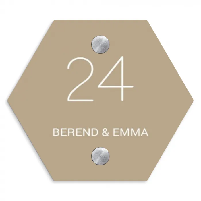 Zandkleur - Klassiek Naambord Hexagon klein -3d