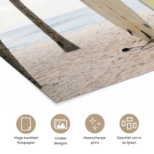 Surfboard - Palmbomen - Kleurrijk poster papier klein -closeup_NL