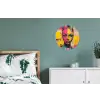 Vrouwengezicht - Krantenpapier - Abstract - Roze Wandcirkel aluminium klein -slaapkamer