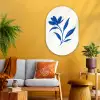 Bloem - Blaadjes - Minimalistisch - Blauw Wandcirkel Ovaal Glas middel -sfeer4