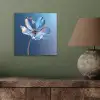 Blauw - Bloem - Glazen - Sierlijk aluminium wit klein -sfeer2