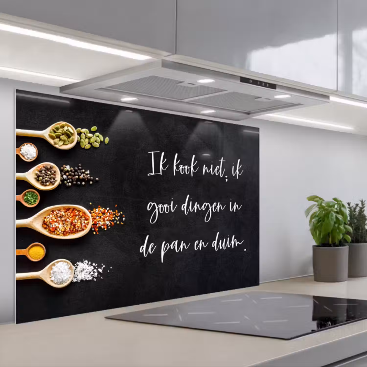 Spatscherm keuken - Ik gooi dingen in de pan en duim - Keuken - Quotes - Spreuken - Humor