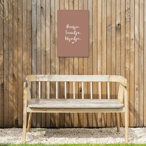 huisjetuintjewijntje-roze Tuinposter op houten frame 2 cm dik klein -sfeer4