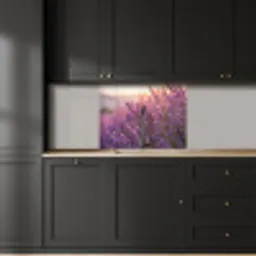 Lavendel - Paars - Zonlicht keuken achterwand 2 middel -sfeer1