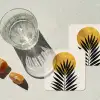 Zwart palmblad - Gouden cirkel - Beige achtergrond onderzetter kurk middel -sfeer4