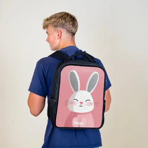 Roze - Konijn - Glimlach - Illustratie Rugzak - Zwart middel -sfeer8