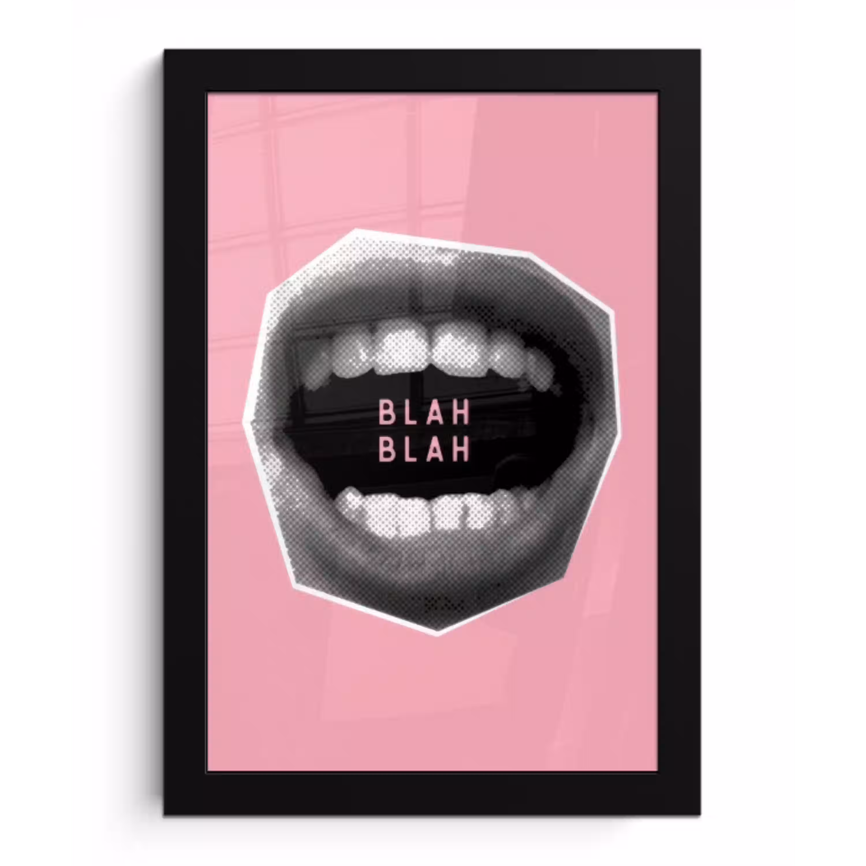 Mond - BLAH BLAH - Roze fotolijst zwart zonder passe partout klein -3d
