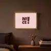 Nice - Uitroepteken - Roze Light Box met batterij (Wandlamp) middel -sfeer4