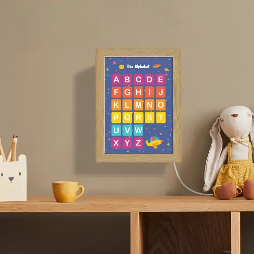 Educatief - Alfabet leren - Ruimte - Letters Light Box met kabel (Wandlamp kind) klein -sfeer2_kind