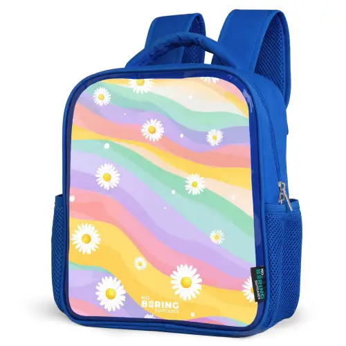 Madeliefjes op regenboogachtergrond Kinderrugzak - Blauw middel -schuin