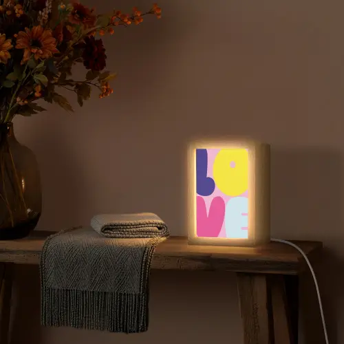 Love - Valentijn - Kleurrijk Light Box met kabel (Tafellamp) klein -sfeer4