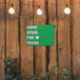 Amor - Valentijn - Groen - Tekst tuinposter los doek klein -sfeer1