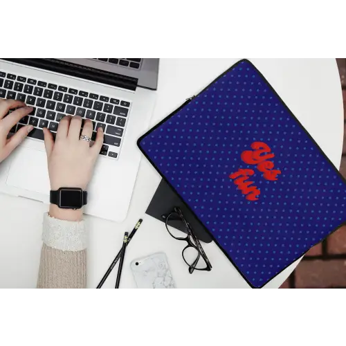 Yes fun - Rood - Blauw - Stippen laptophoes neopreen klein -bureau