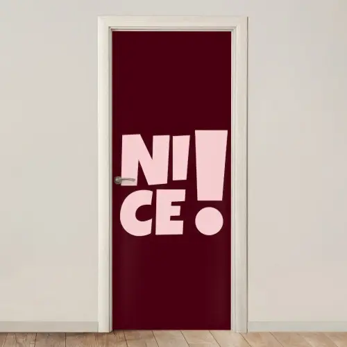Nice - Uitroepteken - Rood deurposter klein -3d_beige
