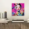 Vrouw - Portret - Abstract - Paars aluminium wit klein -sfeer1