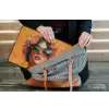 Vrouw - Bloemen - Aesthetic - Oranje laptophoes neopreen klein -tas