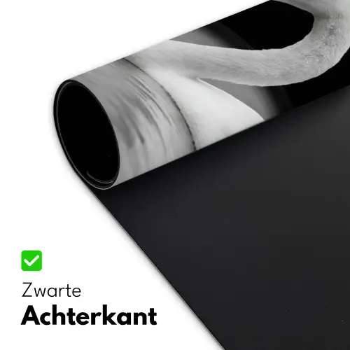 Zwanen - Hart - Zwart - Wit Muismat XXL klein -sfeer2