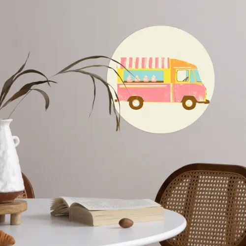 Ijskar - Retro - Softijsjes - Roze Wandcirkel behangsticker klein -sfeer3