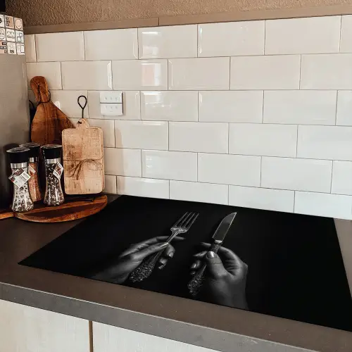 Bestek - Zwart - Wit Inductie beschermer vinyl 3mm klein -sfeer3
