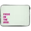 Focus on the good - Beige - Roze laptophoes neopreen klein -zkaufland3dotto