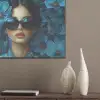 Vrouw - Bloemen - Blauw - Aesthetic - Luxe PET vilt klein -sfeer6_closeup