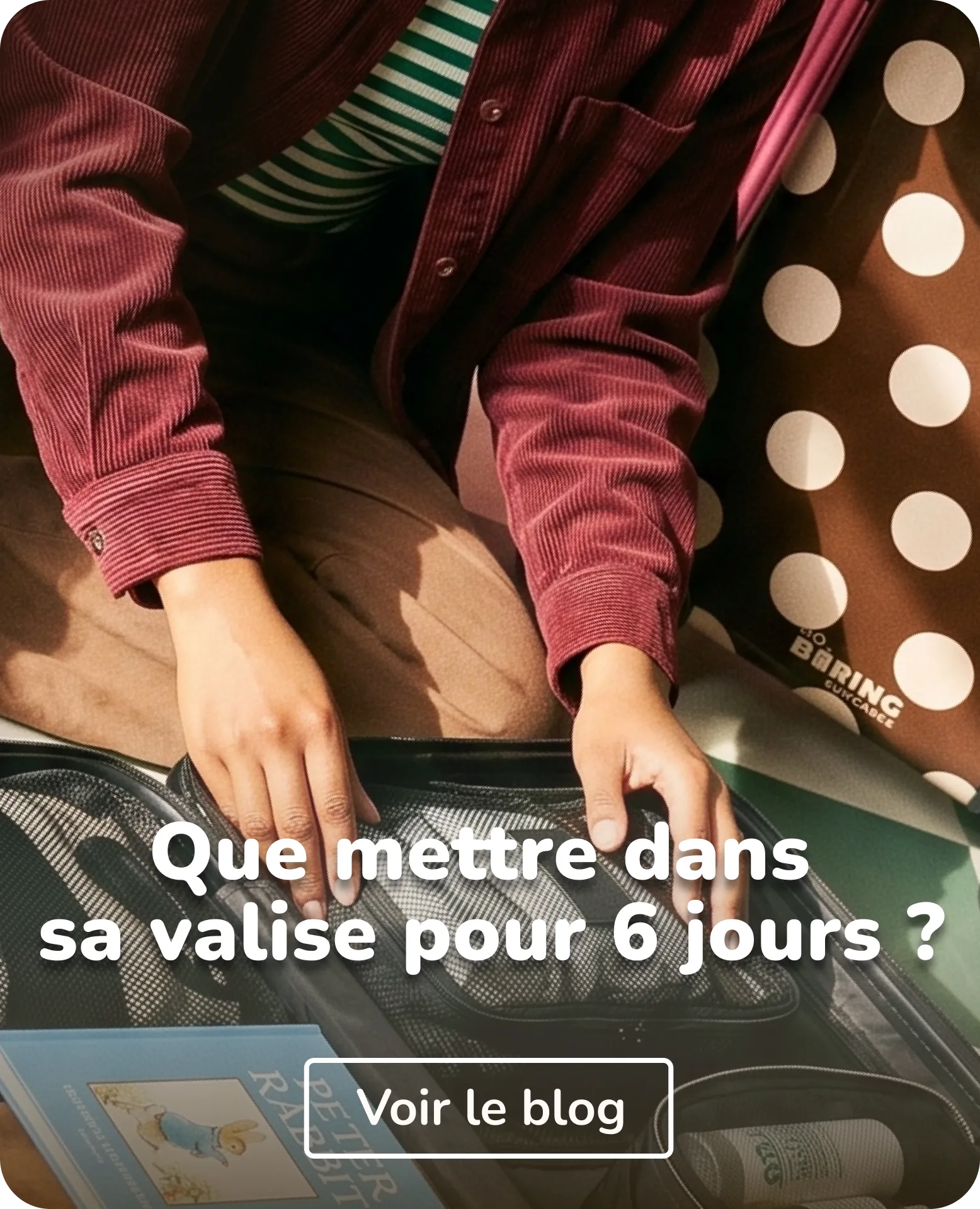 fille faisant une valise