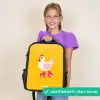 Kip - Rolschaatsen - Geel Rugzak - Zwart middel -sfeer4_UK