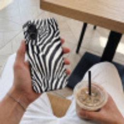 Zebra - Vacht - Klassiek - Zwart - Wit Toughcase MagSafe Apple iPhone 17 klein -Sfeer1M