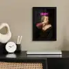 Quote - Neon - vrouw fotolijst zwart zonder passe partout klein -sfeer1