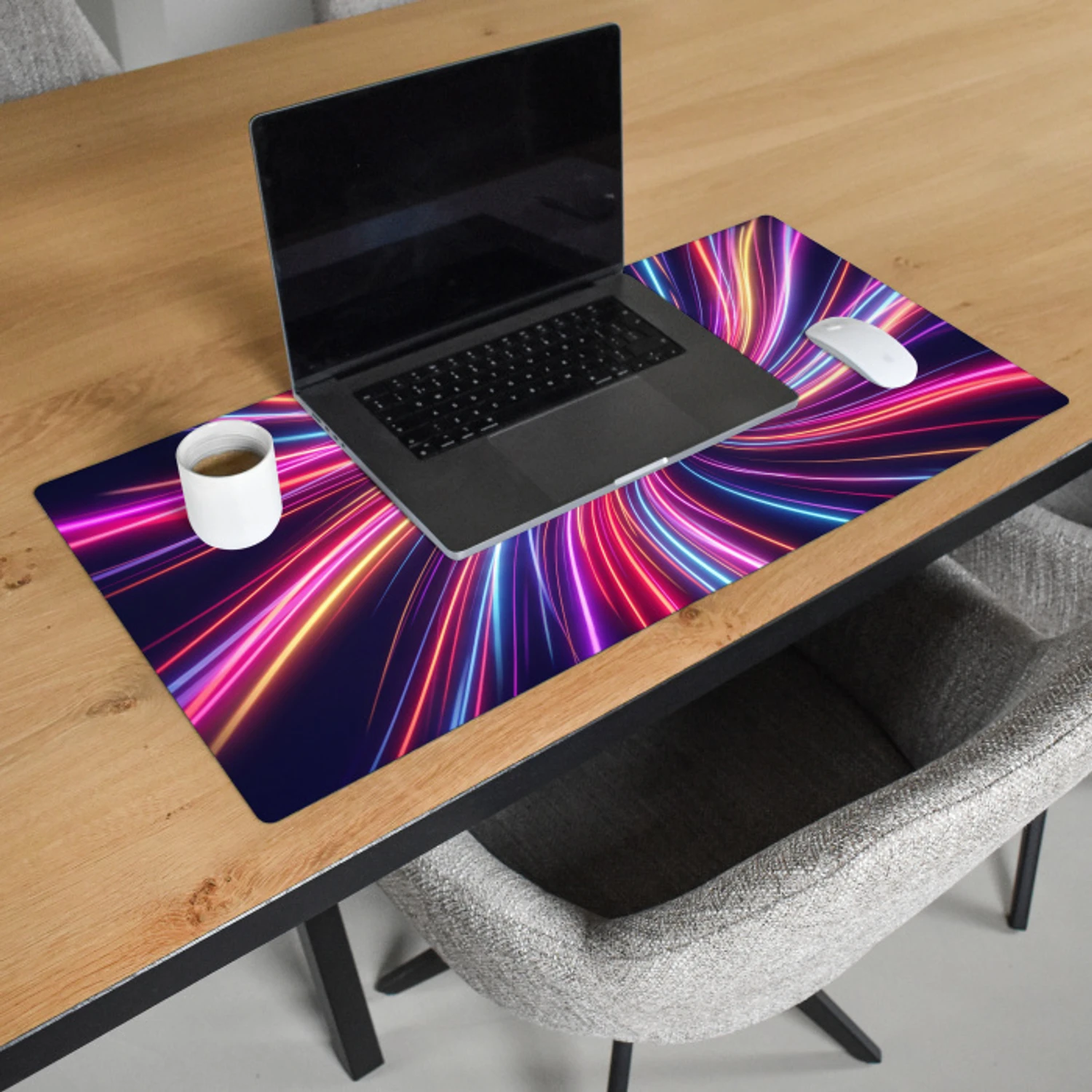 Abstract - Swirl - Futuristic - Neon Muismat XXL klein -sfeer1