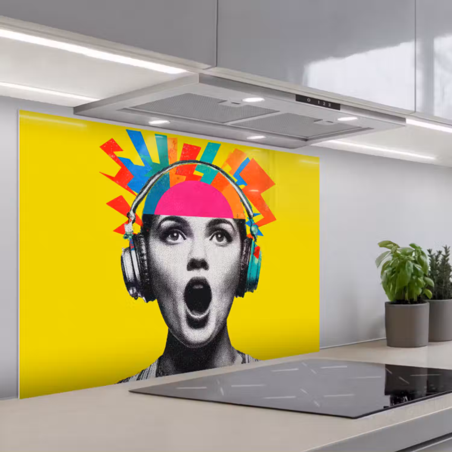 Spatscherm keuken - Vrouw - Koptelefoon - Geel
