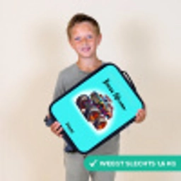 Monstertruck op Lichtblauwe Achtergrond Kinderkoffer - Zwart klein -sfeer4_NL