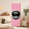 Mond - BLAH BLAH - Roze deurposter klein -sfeer2