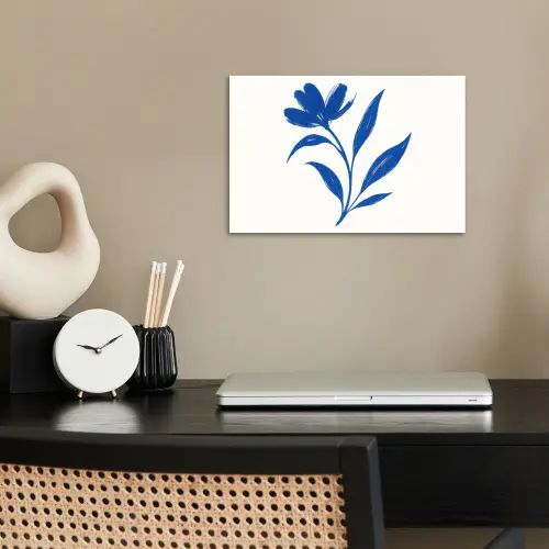 Bloem - Blaadjes - Minimalistisch - Blauw poster papier klein -sfeer1