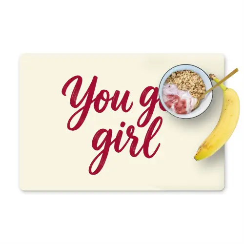 you go girl - Rood - Wit Placemat vinyl groot -zzzproduct_Kitchenyeah-website