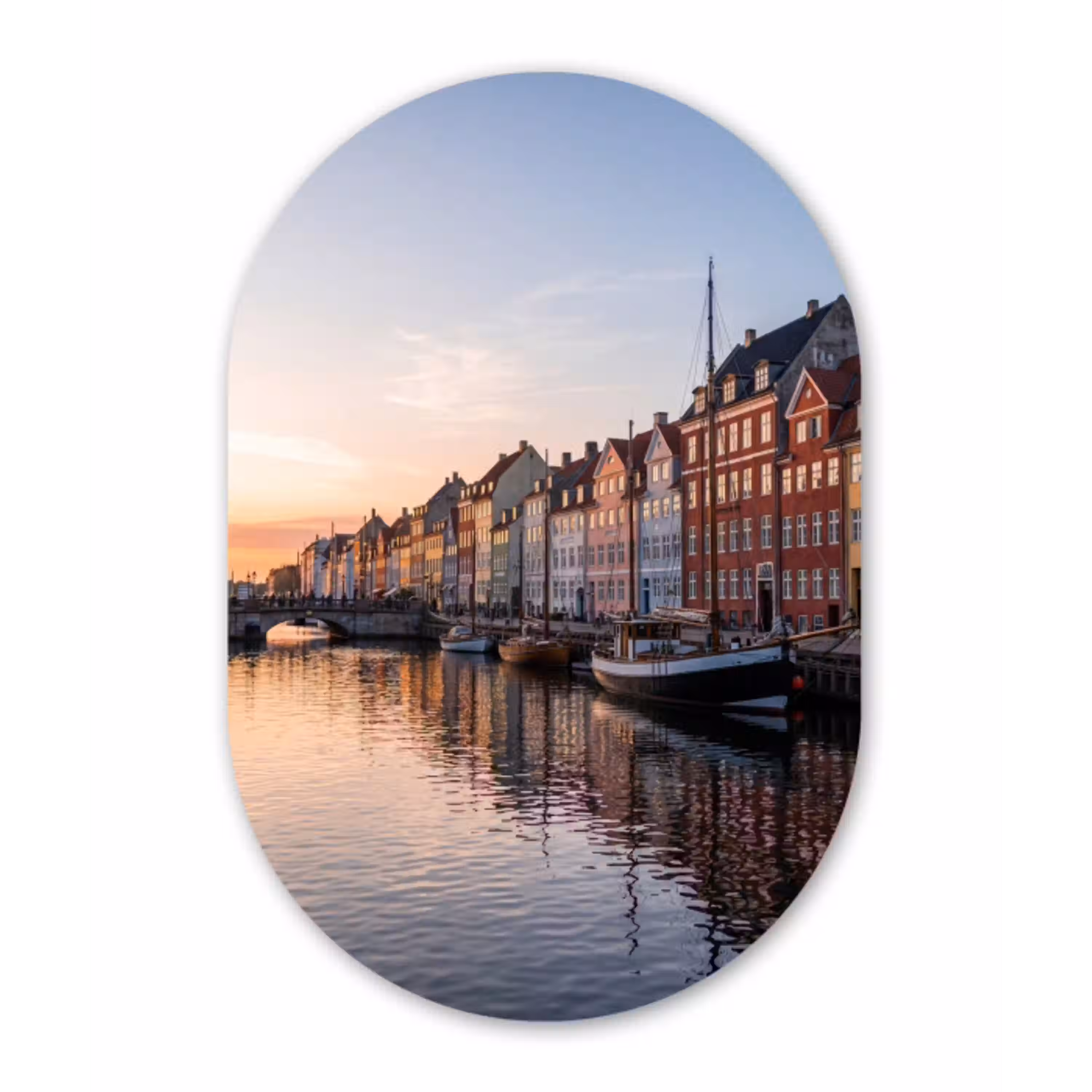Stad - Gracht - Zonsondergang - Klassiek - Kleurrijk Wandcirkel Ovaal Aluminium middel -3d