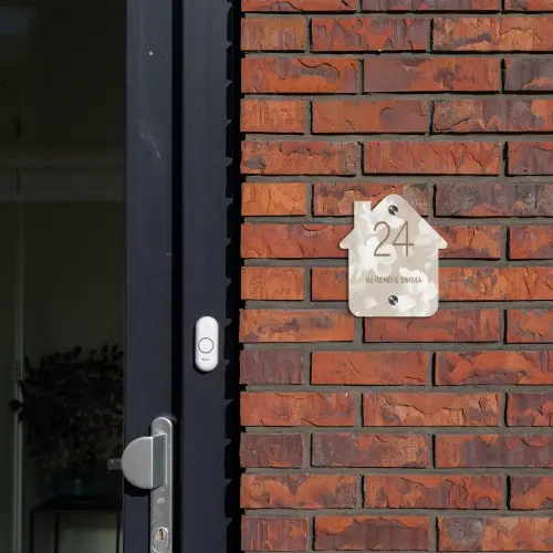 Beigefarbene Blumen Naambord Huisje klein -sfeer2