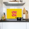 Oh ok - 3D - Geel - Roze Inductie beschemer met haakjes klein -sfeer2