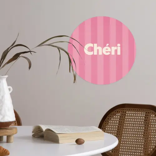 Gestreept - Roze - Chéri Wandcirkel behangsticker klein -sfeer3