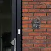 Verweerd metaal - Sierlijk Naambord Huisje klein -sfeer2
