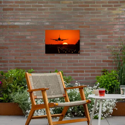 Zonsondergang - Vliegtuig - Oranje - Zon Tuinposter op houten frame 2 cm dik klein -sfeer3
