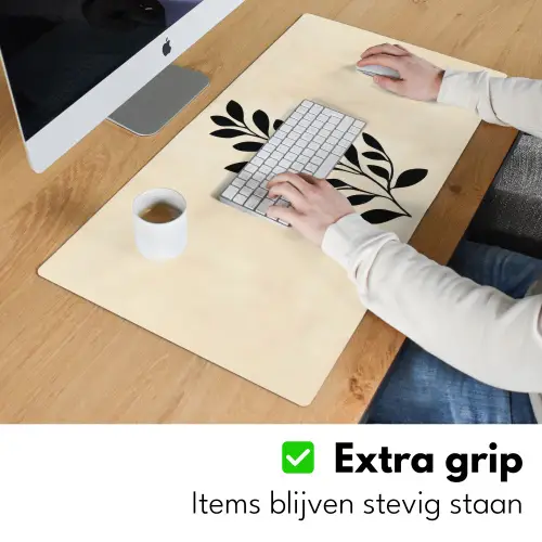 Minimalistisch - Tak - Bladeren - Zwart Muismat XXL klein -sfeer3