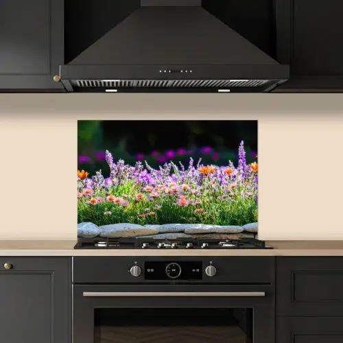 Bloemen - Steenrand - Kleurrijk keuken achterwand spatscherm klein -sfeer1