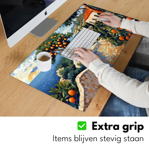 Huizen - Mozaïek - Sinaasappelbomen - Zee Muismat XXL klein -sfeer3