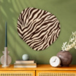 Zebra - Strepen - Bruin Wandcirkel Organisch Aluminium middel -sfeer2