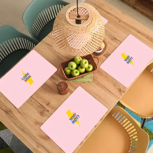 Why not - Bliksem - Roze Placemat vinyl groot -zzsfeer5_Kitchenyeah-website