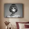 Vrouw - Zwart Wit - Ketting - Zonnebril Textielframe zwart klein -sfeer1